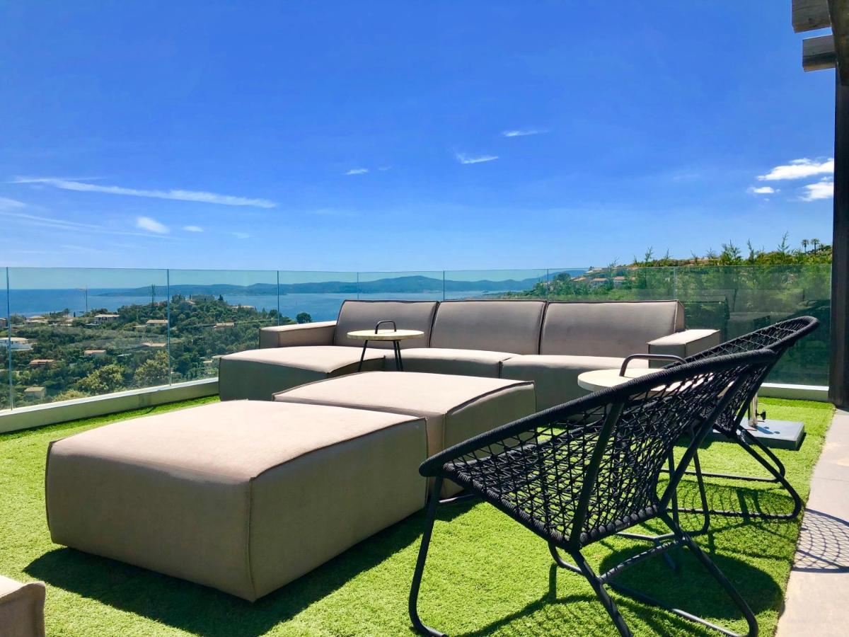 Villa Vue Panoramique Sur La Baie De St Tropez Les Issambres Exterior foto